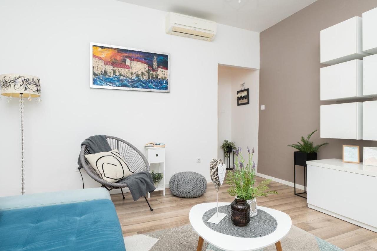 Luxury Apartments Nadalina Sea View มาคาร์สกา ภายนอก รูปภาพ