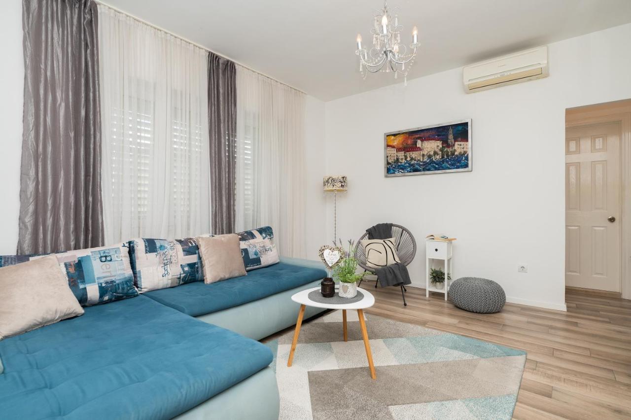 Luxury Apartments Nadalina Sea View มาคาร์สกา ภายนอก รูปภาพ